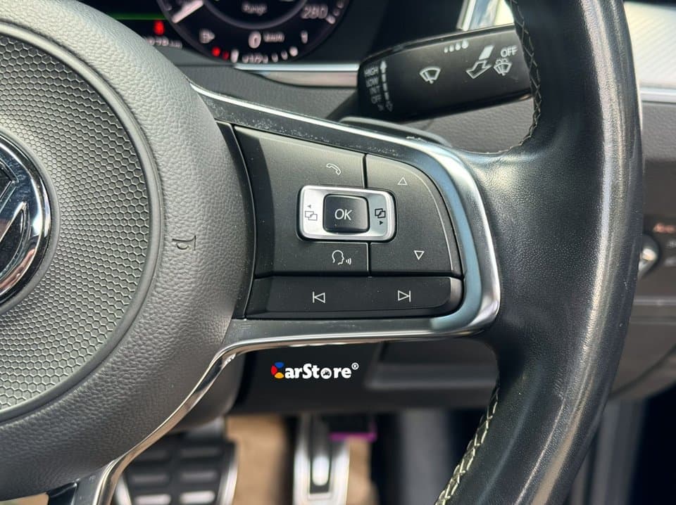 2018 Volkswagen Arteon R-Line - Image 18