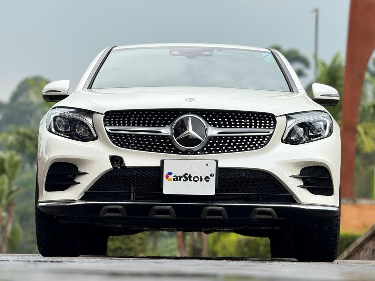 2018 Mercedes Benz GLC-250 - Image 26